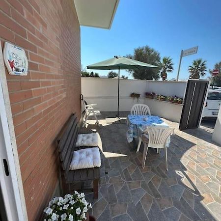 Villa Pisola Fiumicino Airport - Seafront エクステリア 写真