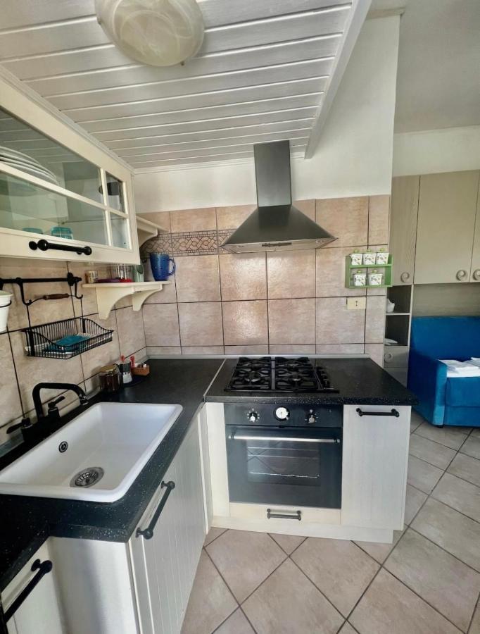 Villa Pisola Fiumicino Airport - Seafront エクステリア 写真